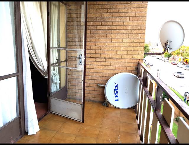 3 BEDROOM FLAT FOR SALE IN VEREENIGING CENTRAL
